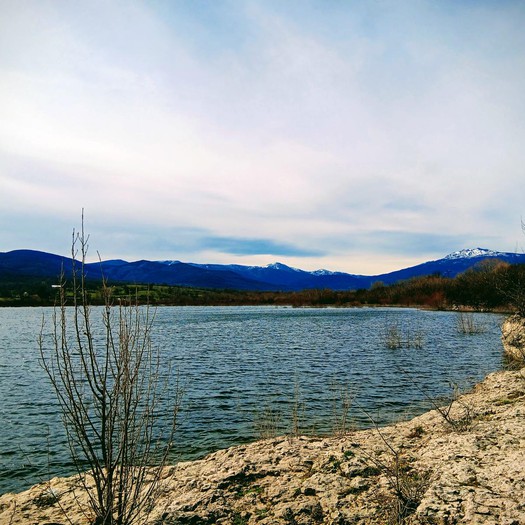 Calizas y embalse